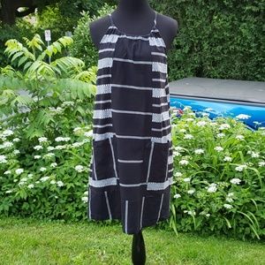 Old Navy black and white sun dress